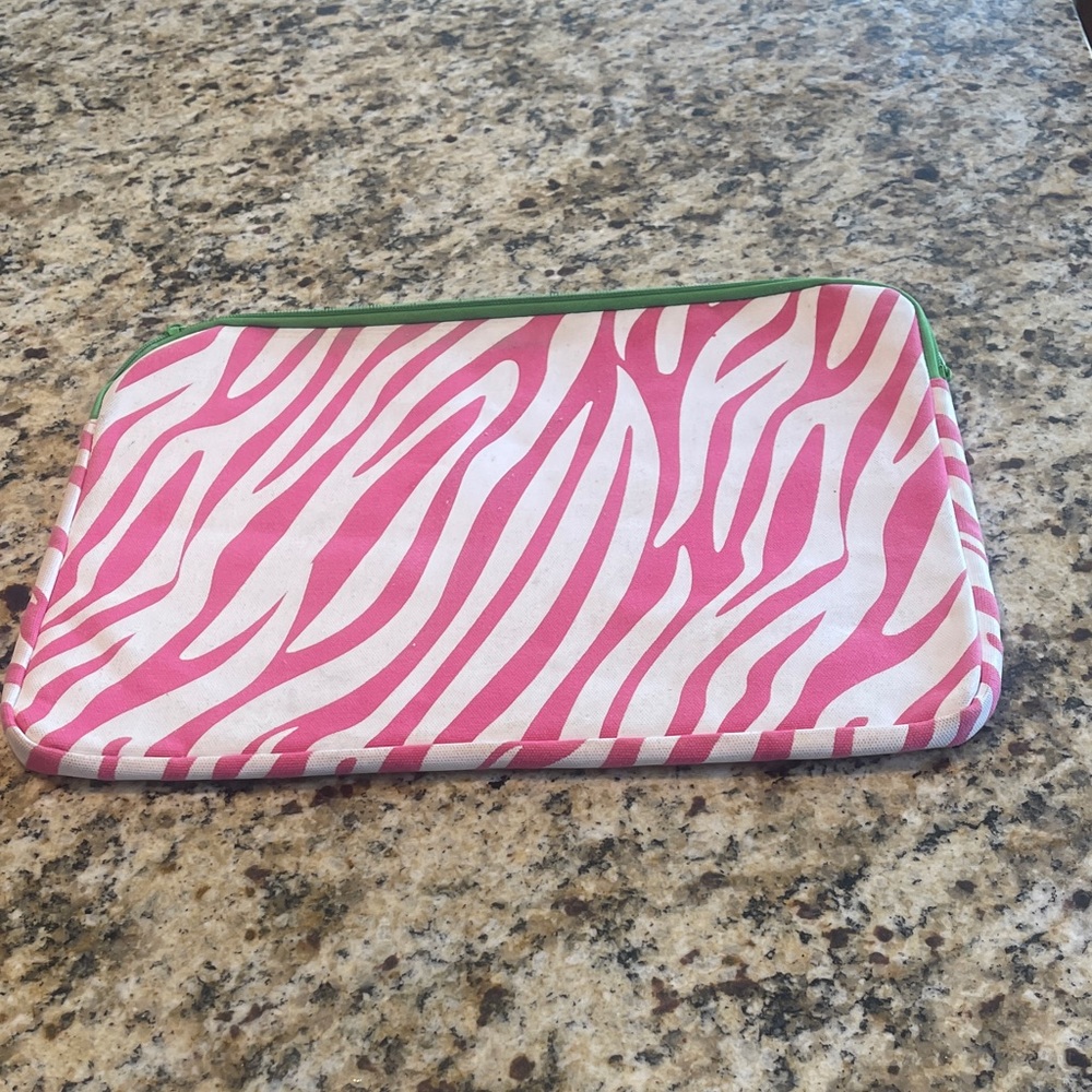 Stylish Pink and White Zebra Print Laptop Sleeve